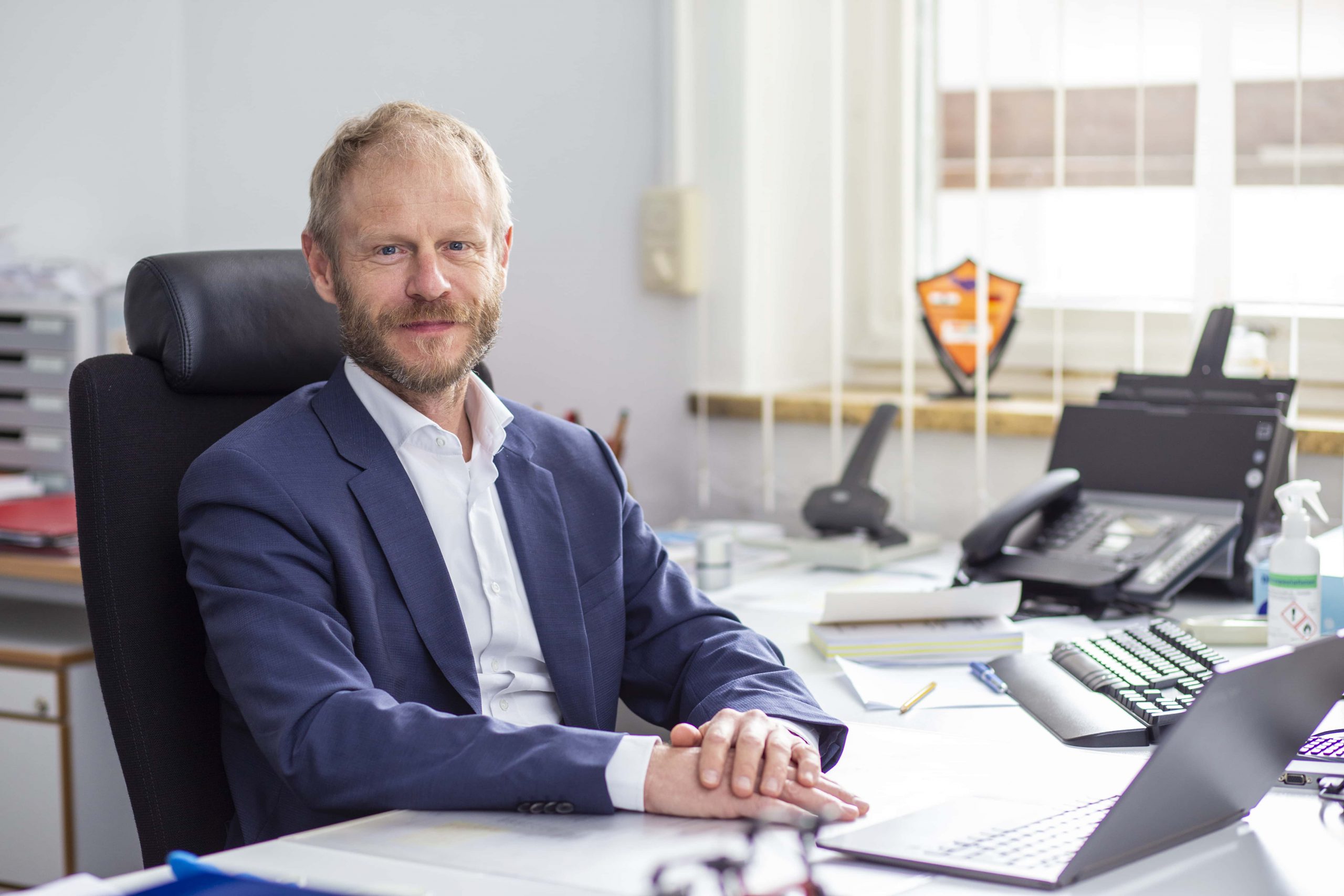 Dr. Wolfgang Holzer, OStD